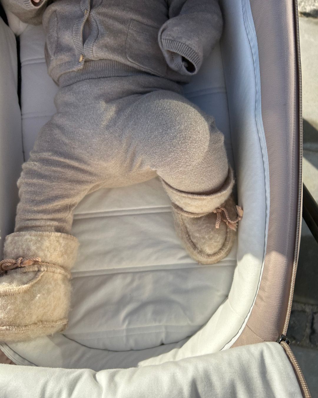 Babyhjemmesko i uld - Beige (3-6 måneder)