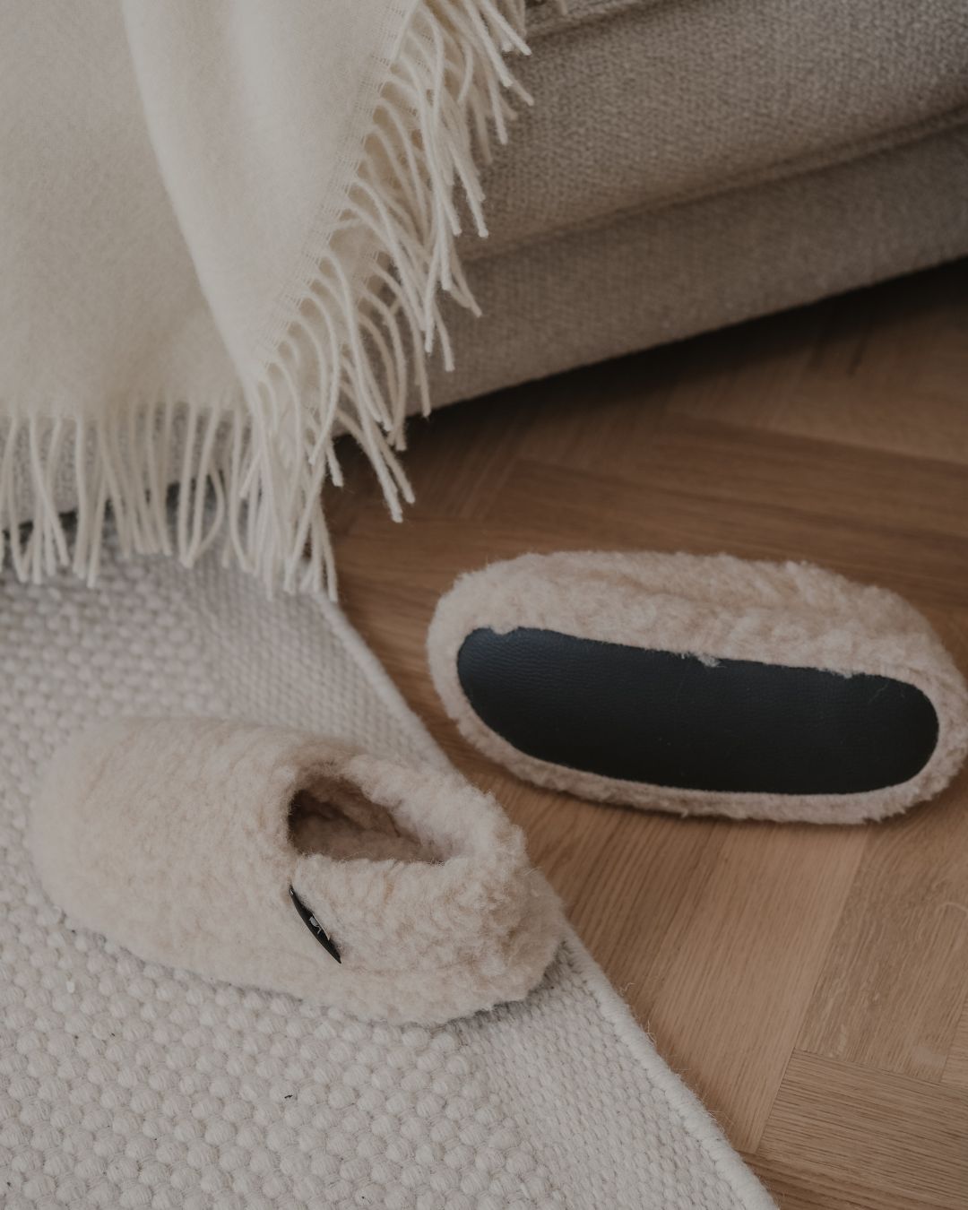 Hjemmesko i merinould – Beige - The Cozy Sheep