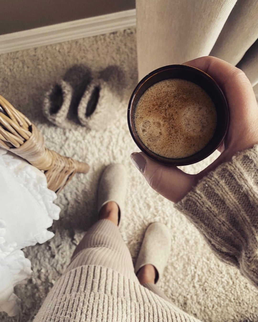 Tøffel med skindsål – Beige