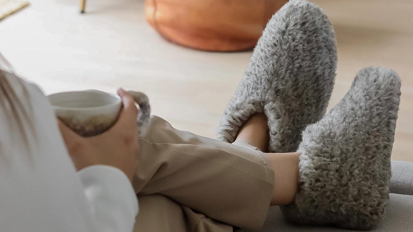 De hyggeligste hjemmefutter i blød merinould - The Cozy Sheep