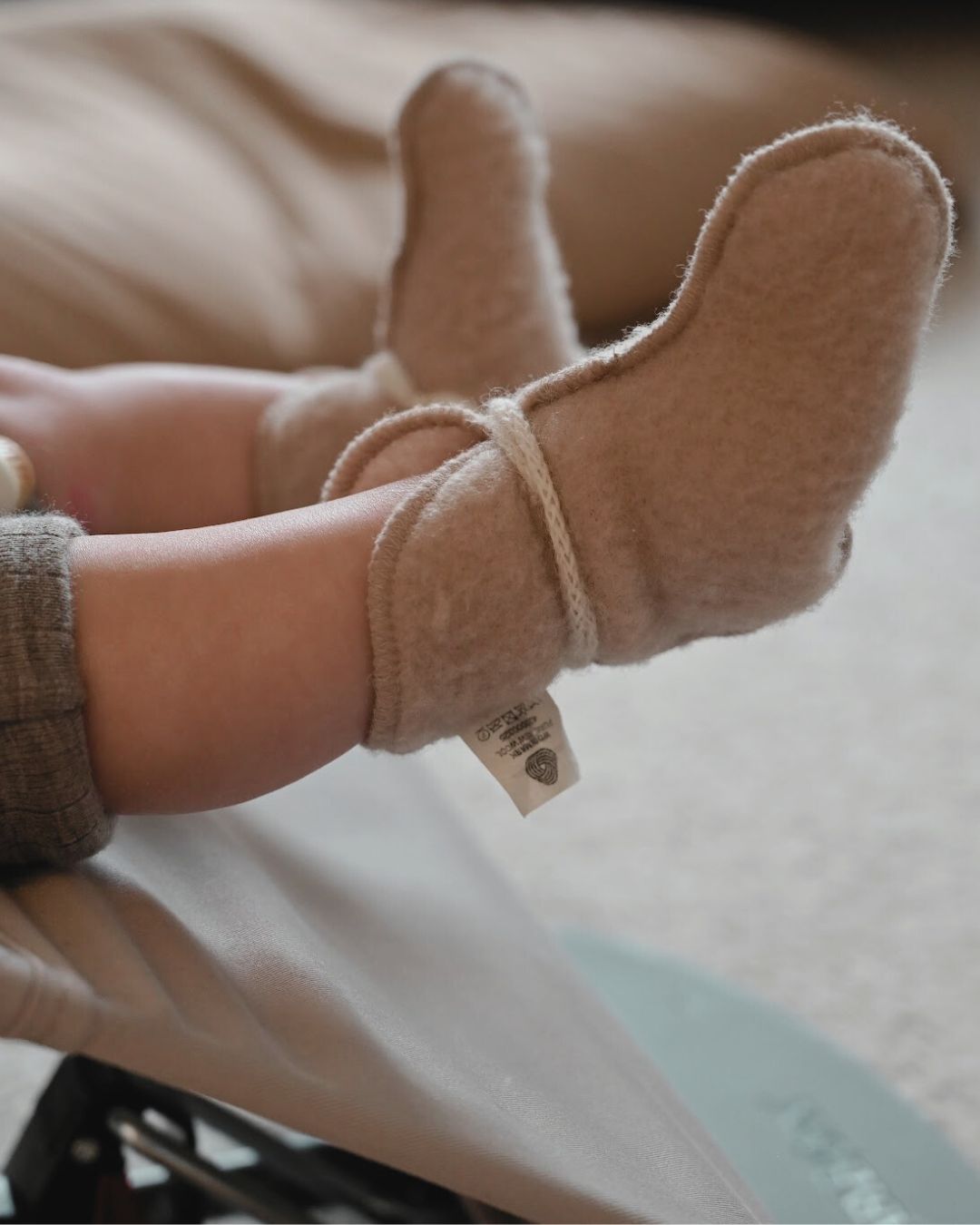 Babyfutter i uld - Beige (0-3 måneder)