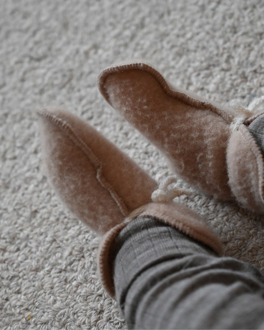 Babyfutter i uld - Beige (0-3 måneder)