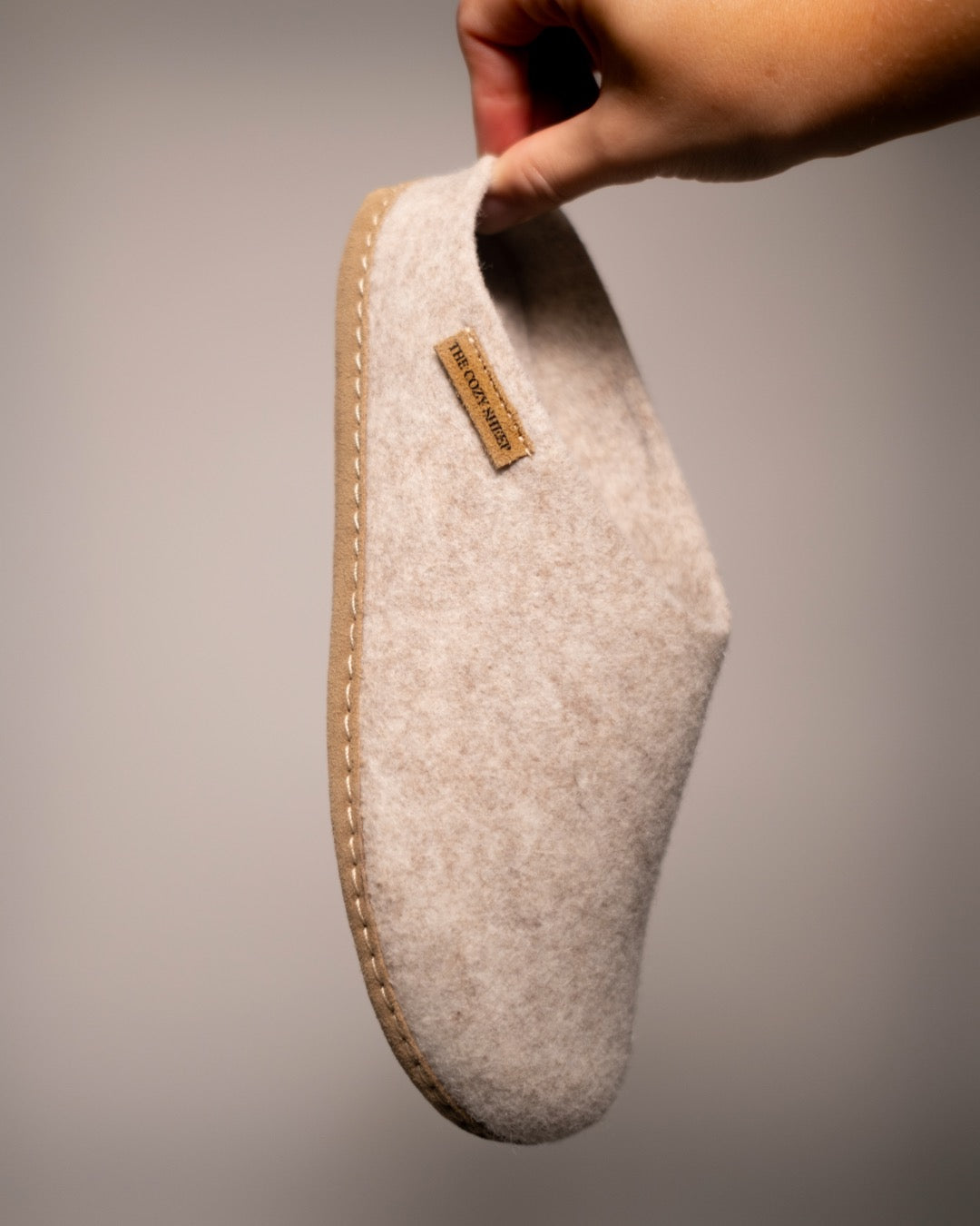 Tøffel med skindsål – Beige